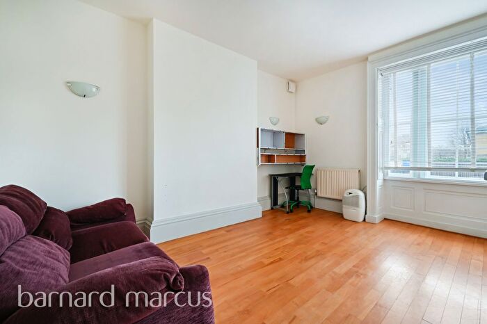 1 Bedroom Flat To Rent In West Hill, London, SW18
