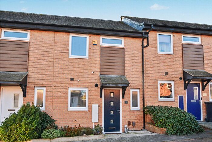2 Bedroom Town House For Sale In Beech Grove, Leeds, LS8