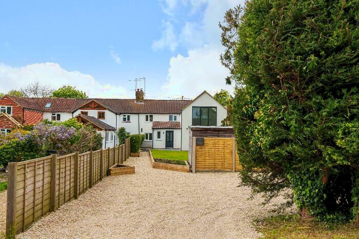 3 Bedroom Character Property For Sale In Framilode, Frampton On Severn, Gloucester, GL2