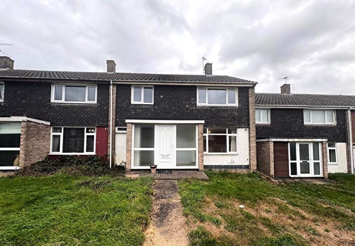 4 Bedroom House To Rent In Thurso Walk, Corby, NN17