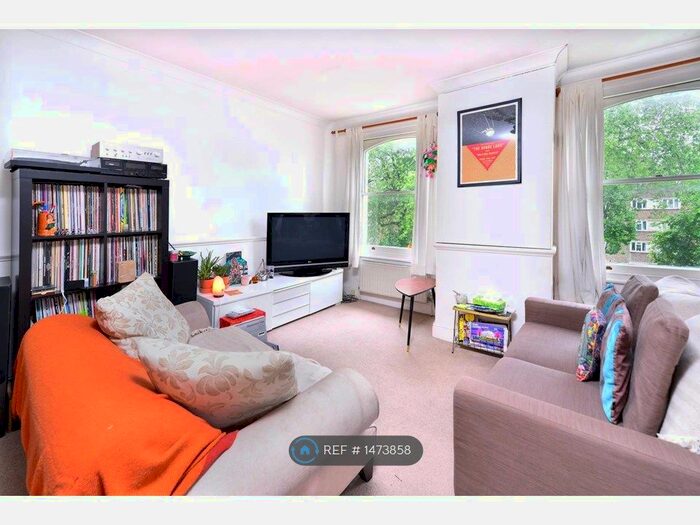 2 Bedroom Flat To Rent In Green Lanes, London, N16