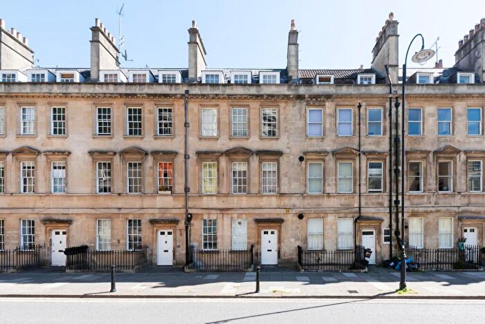 3 Bedroom Apartment For Sale In The Paragon, Bath, BA1