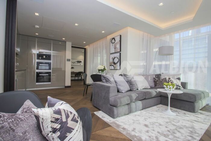 1 Bedroom Flat To Rent In Balmoral House, Earls Way, London, SE1