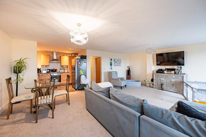 2 Bedroom Apartment For Sale In Lord Street, Southport, PR9