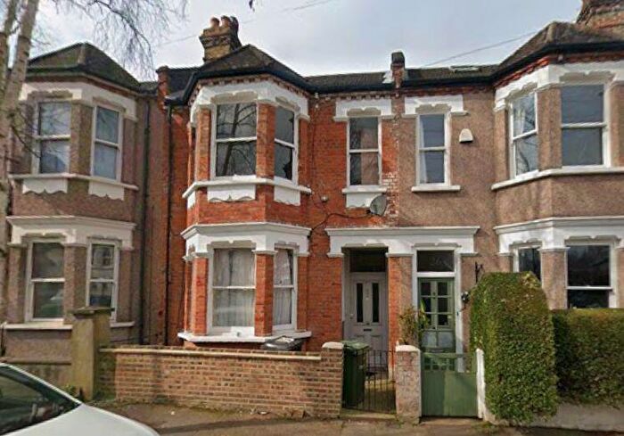 4 Bedroom Terraced House For Sale In Harpenden Road, Norwood, London, SE27