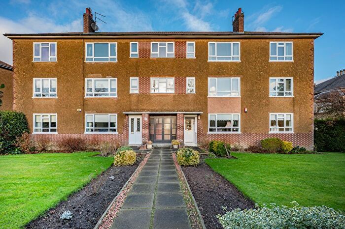 2 Bedroom Flat For Sale In Corrour Road, Glasgow, G43