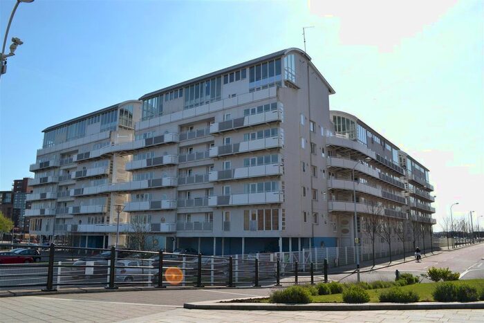 2 Bedroom Flat To Rent In Block, Royal Quay, Liverpool, L3