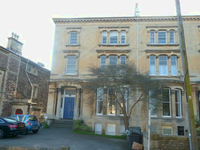 Flat To Rent In Top Floor Flat Cotham Park, BS6