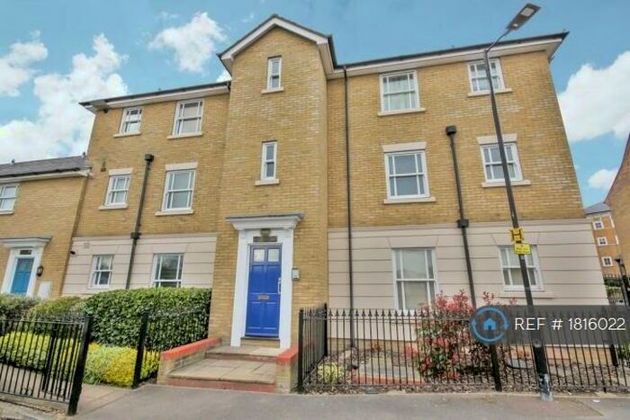 1 Bedroom Flat To Rent In Glebe Road, Chelmsford, CM1