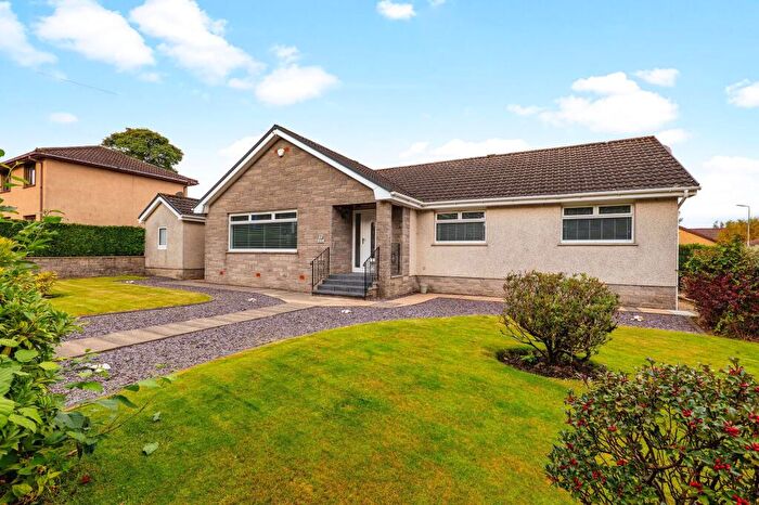 3 Bedroom Detached Bungalow For Sale In Lorinda, Parkland Grove, Stoneyburn, EH47