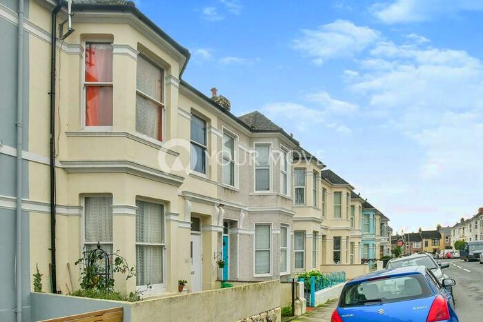 3 Bedroom Flat To Rent In Neath Road, Plymouth, Devon, PL4