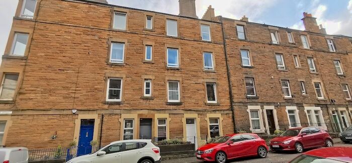 2 Bedroom Flat To Rent In Dalgety Street, Edinburgh, EH7