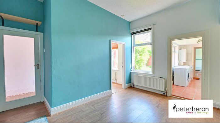 2 Bedroom Cottage For Sale In Leeds Street, Roker, Sunderland, SR6