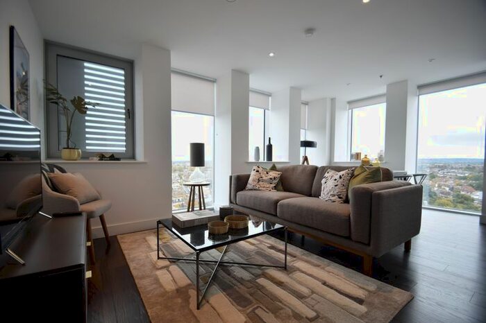 2 Bedroom Flat To Rent In Christchurch Road, London, SW19