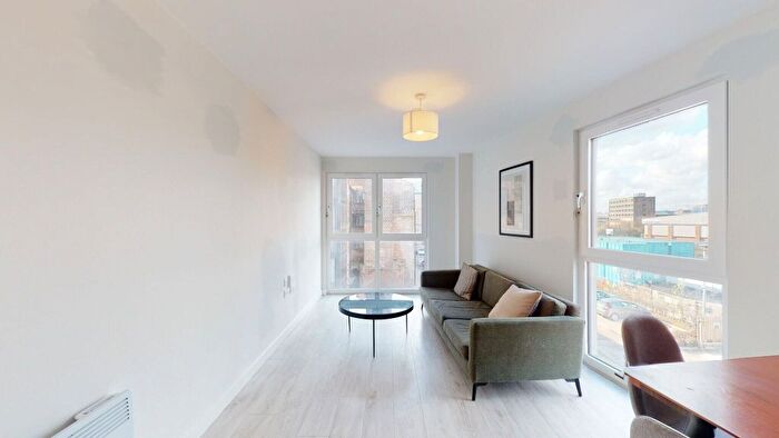 2 Bedroom Flat To Rent In Atkinson Street, Leeds, LS10