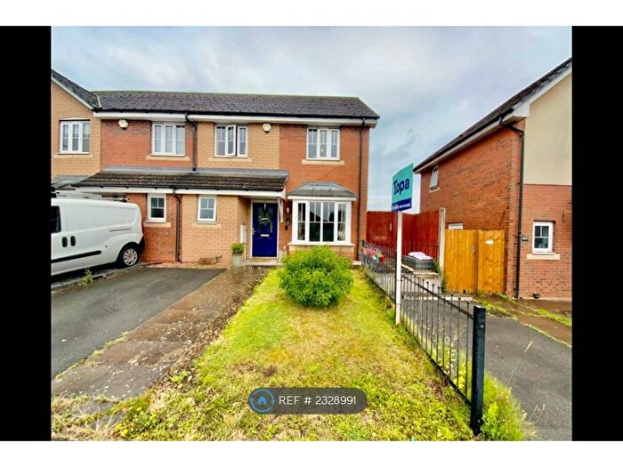 3 Bedroom Semi-Detached House To Rent In Ilsham Grove, Birmingham, B31