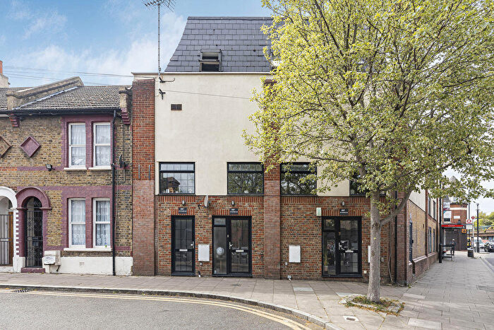 1 Bedroom Flat For Sale In Morning Lane, Hackney, E9