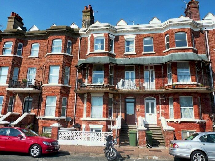 1 Bedroom Flat To Rent In South Terrace, Littlehampton, BN17