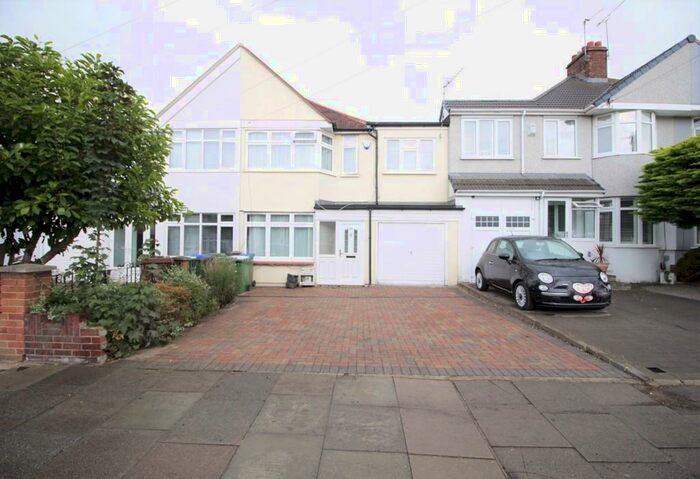 3 Bedroom Terraced House To Rent In Crofton Avenue, Bexley, Kent, DA5