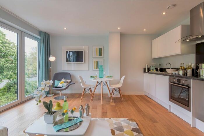 1 Bedroom Flat To Rent In London Road, High Wycombe, HP11