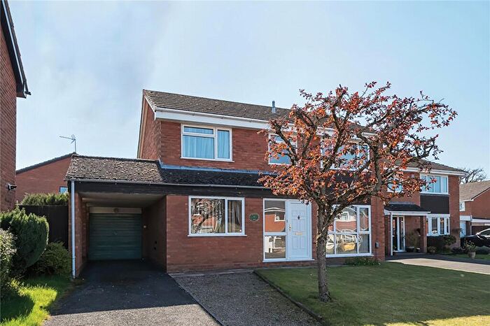 4 Bedroom Detached House For Sale In Siskin Way, Kidderminster, Worcestershire, DY10