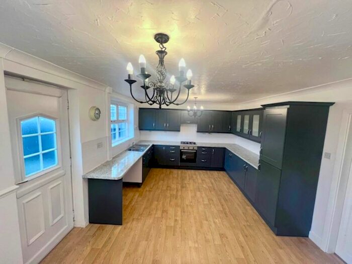 3 Bedroom Semi-Detached House To Rent In Worsbrough Road, Birdwell, Barnsley, S70