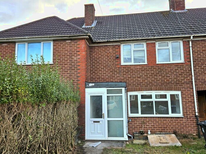 3 Bedroom House To Rent In Etta Grove, Birmingham, West Midlands, B44