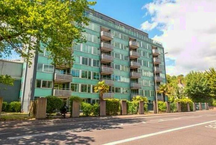 3 Bedroom Apartment To Rent In The Park Apartments, Preston, Brighton, BN1