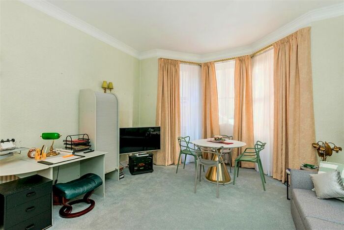 1 Bedroom Flat To Rent In Ashley Gardens, Thirleby Road, Westminster, London, SW1P
