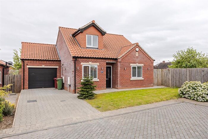 3 Bedroom Detached House For Sale In Clarence Court, Scunthorpe, DN17