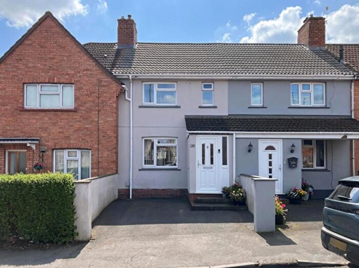 3 Bedroom Terraced House For Sale In Ilminster Avenue, Knowle, Bristol, BS4