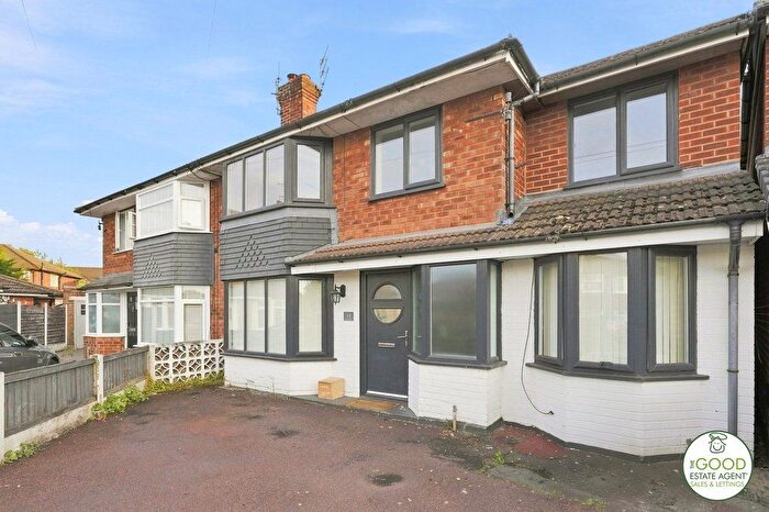 4 Bedroom Semi-Detached House For Sale In St. Austell Drive, Cheadle, SK8