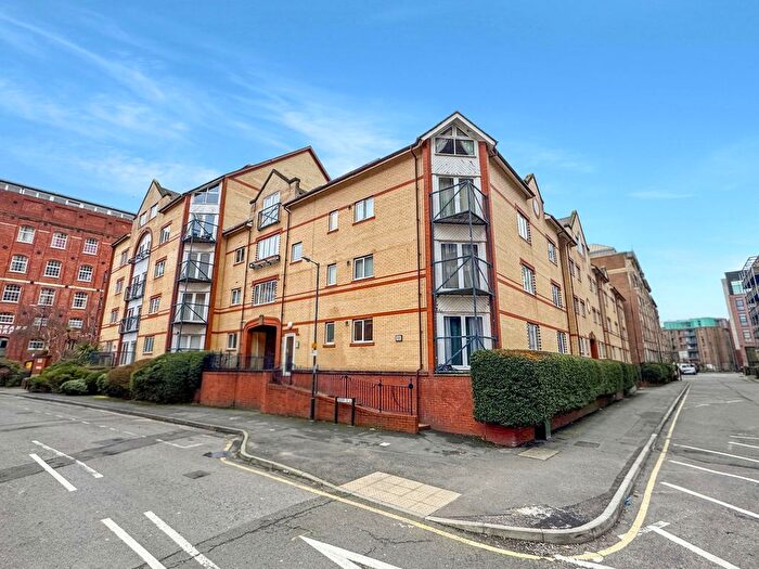 2 Bedroom Flat To Rent In Ferry Street, Bristol, BS1