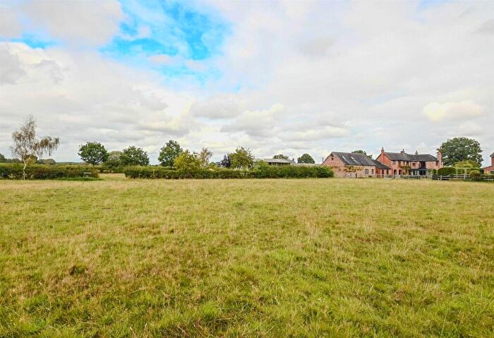 4 Bedroom Detached House For Sale In Fairview, Upper Hoar Cross Road, Hadley End, DE13