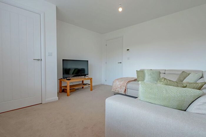 2 Bedroom Semi-Detached House For Sale In Lea Castle Drive, Lea Castle, Kidderminster, DY10