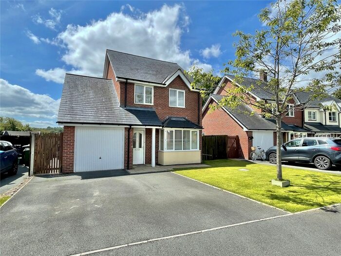 3 Bedroom Detached House For Sale In Maes Y Ddawns, Llangadfan, Welshpool, Powys, SY21