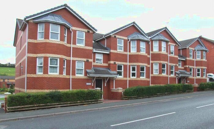2 Bedroom Flat To Rent In Oakridge Court, Wellington Road, Llandrindod Wells, Powys, LD1