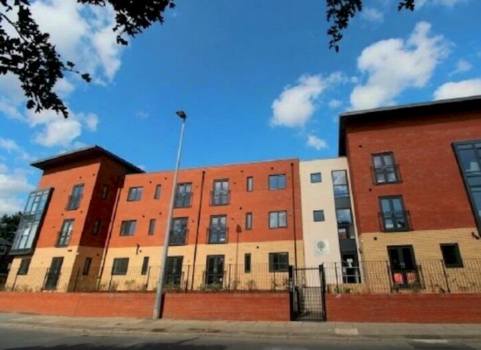 1 Bedroom Flat To Rent In Lower Broughton Road, Salford, M7