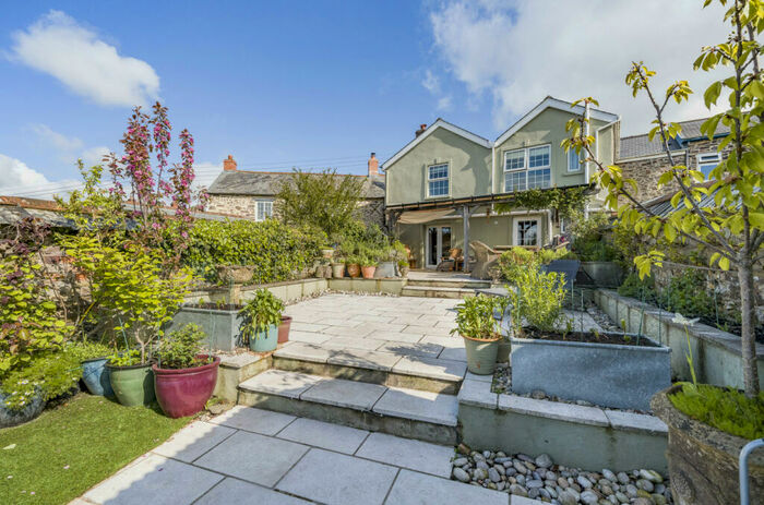 5 Bedroom Terraced House For Sale In The Square, North Molton, South Molton, Devon, EX36