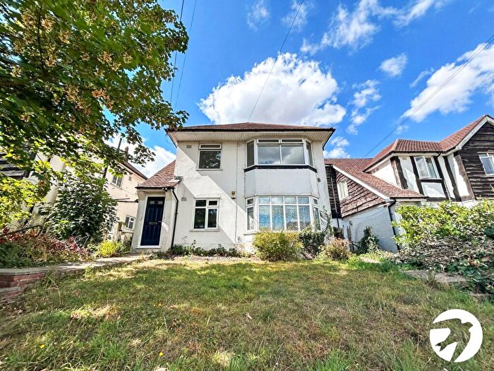 2 Bedroom Maisonette To Rent In Byron Road, Penenden Heath, Maidstone, Kent, ME14