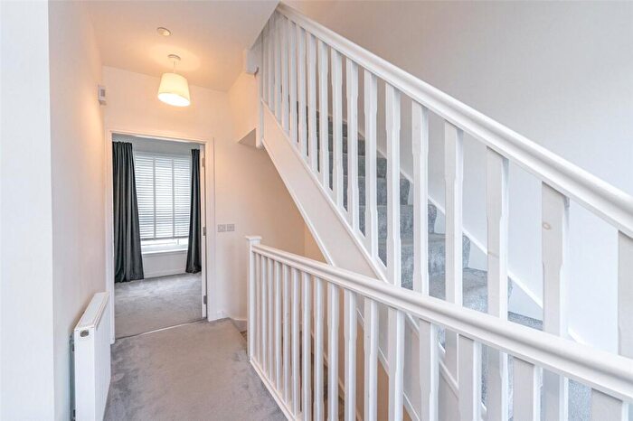 3 Bedroom Terraced House For Sale In Ellis Drive, Edinburgh, EH14