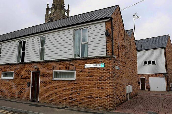 2 Bedroom Property To Rent In Mansion Gardens, Whittlesey, Peterborough, PE7