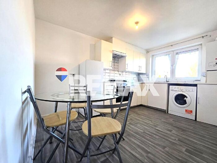 4 Bedroom Terraced House To Rent In Ivy Road, London, E16