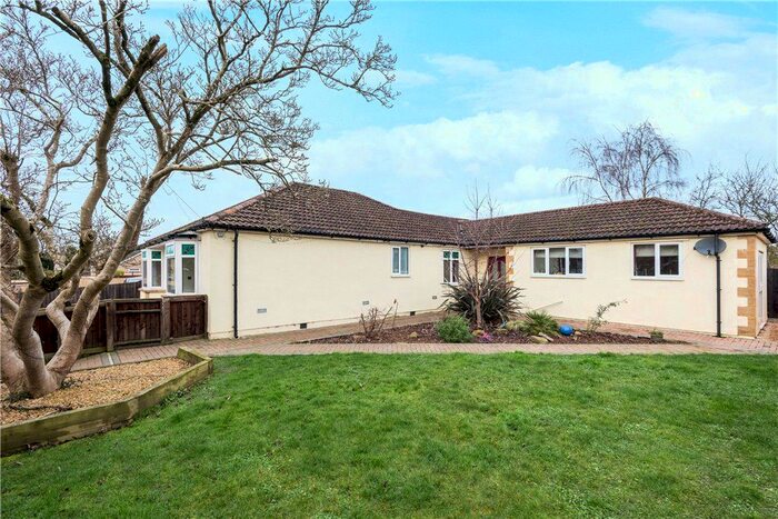 4 Bedroom Bungalow For Sale In Stembridge, Martock, TA12