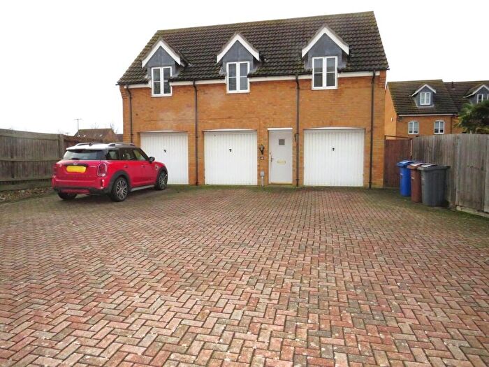 2 Bedroom Maisonette For Sale In Randall Drive, Orsett Village, RM16