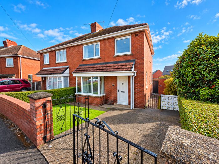 3 Bedroom Semi-Detached House For Sale In Intake Crescent, Dodworth, Barnsley, S75