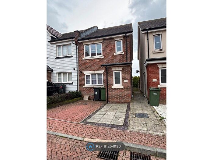 3 Bedroom Semi Detached House To Rent In Little Acres Way, Hastings, TN35