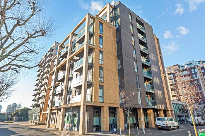 1 Bedroom Flat To Rent In Kennet House, Enterprise Way, London, SW18