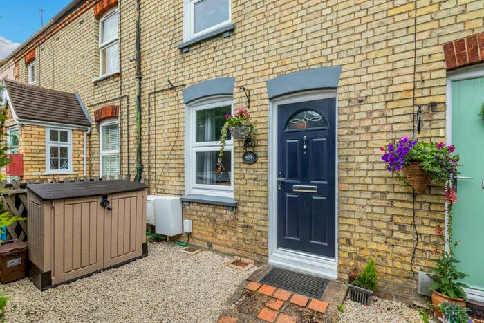 3 Bedroom Terraced House To Rent In High Street, Arlesey, SG15