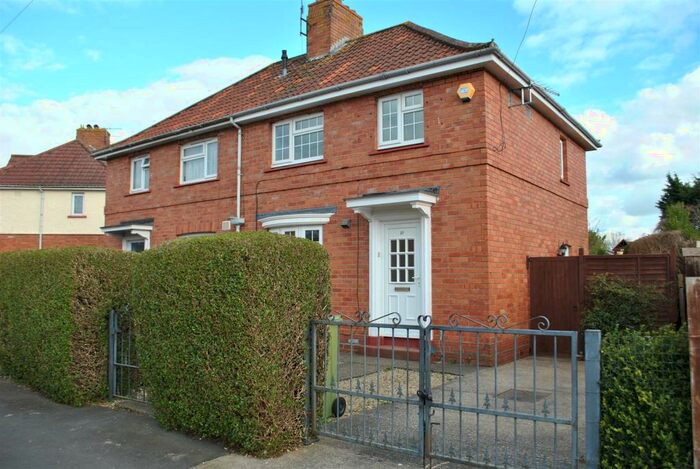 3 Bedroom House To Rent In Chepstow Road, Knowle, Bristol, BS4